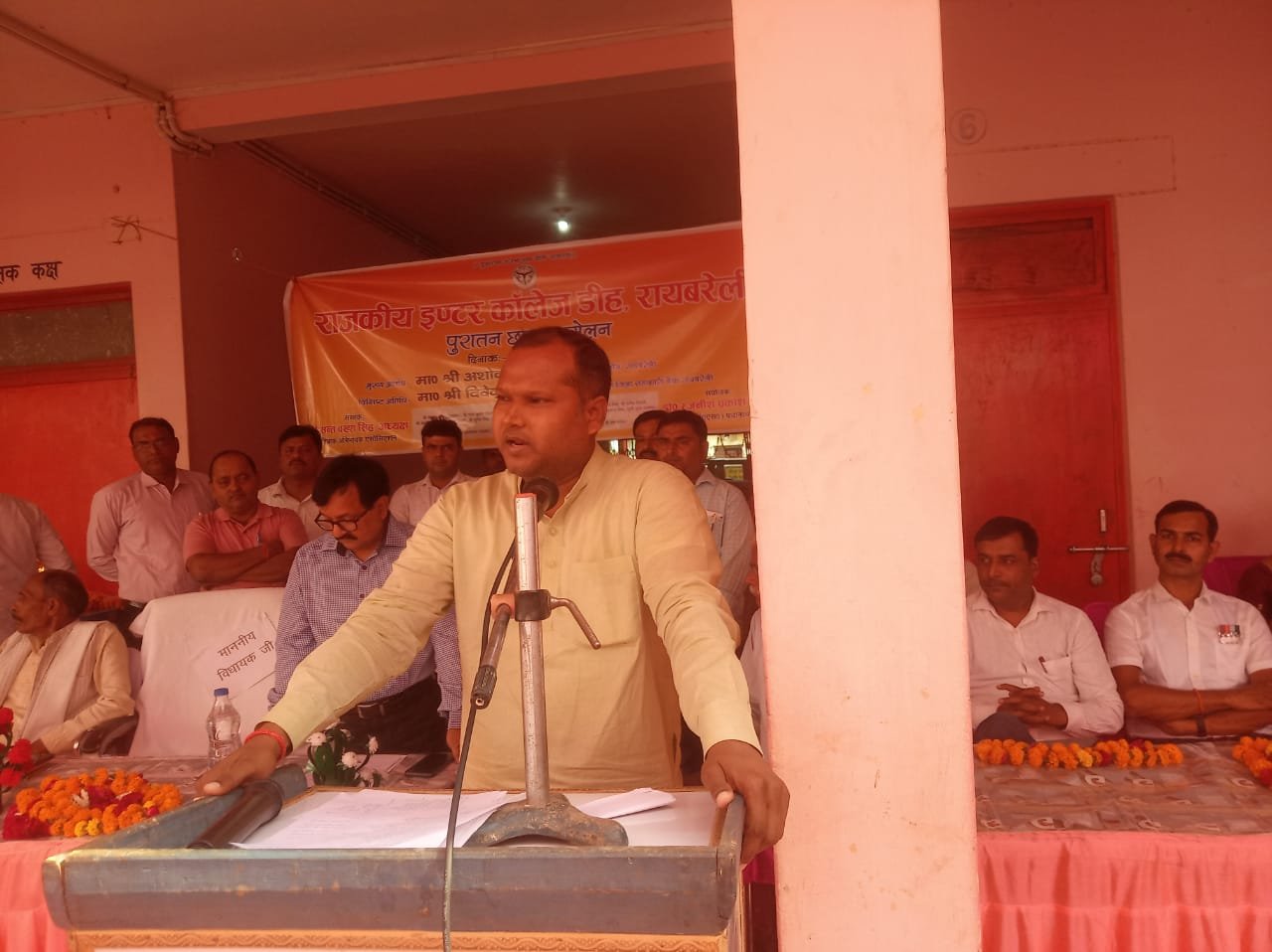 Raebareli: रायबरेली पुरातन छात्रो का सम्मान समारोह एवं गोष्ठी का हुआ आयोजन