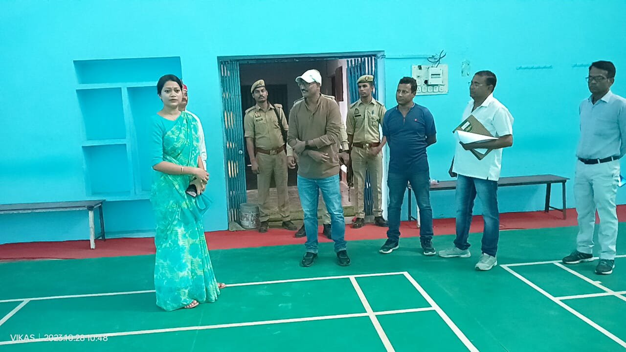 Raebareli: रायबरेली जिलाधिकारी ने स्टेडियम का औचक निरीक्षण किया, कमियों को दूर करने के निर्देश दिए