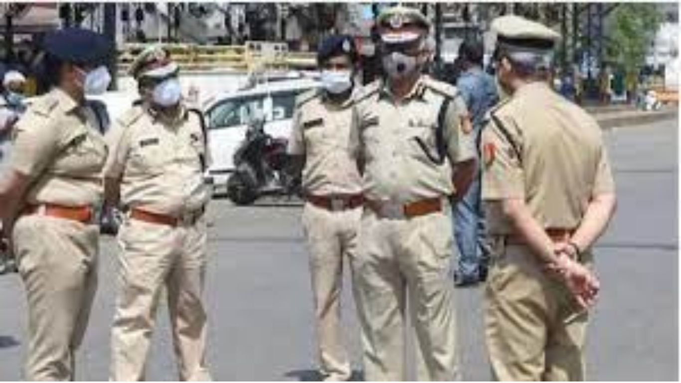 Delhi News: दिल्ली से गिरफ्तार किए गए शूटर्स के निशाने पर थे पंजाबी सिंगर एली मंगत