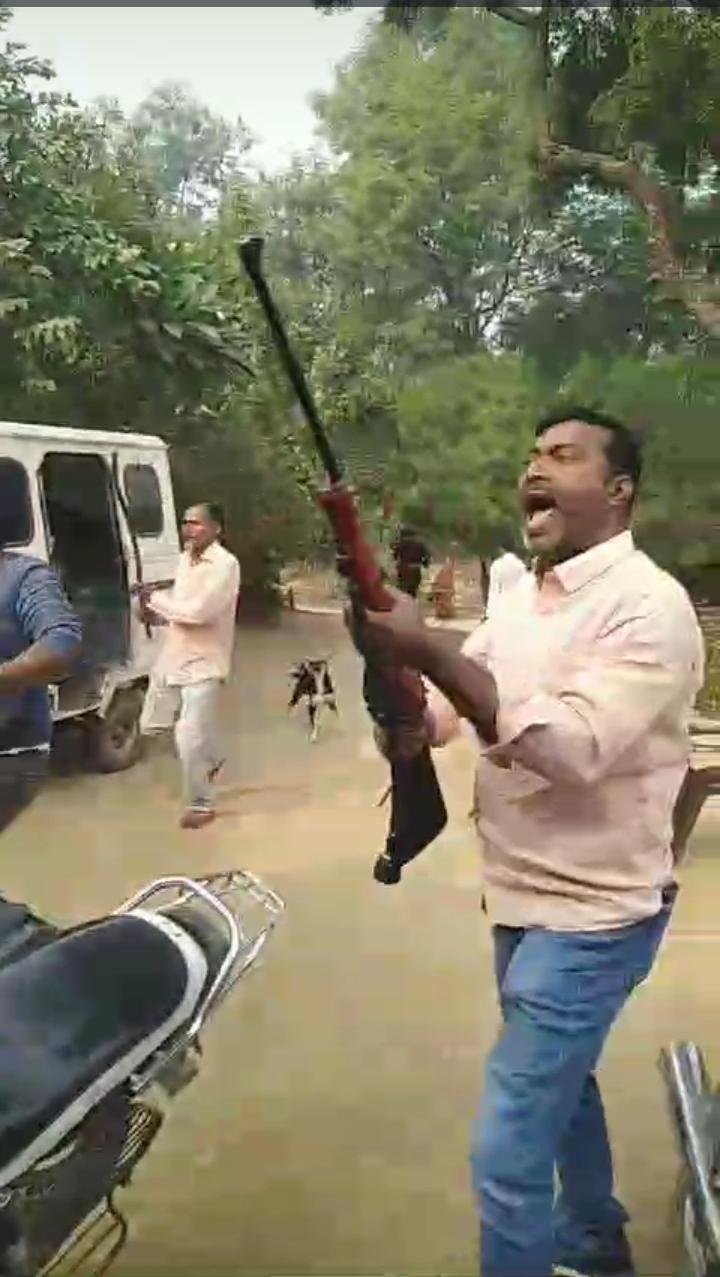 Sultanpur: चंबल के बीहड़ डाकू से कम नहीं है सुल्तानपुर का "संतोष सिंह"