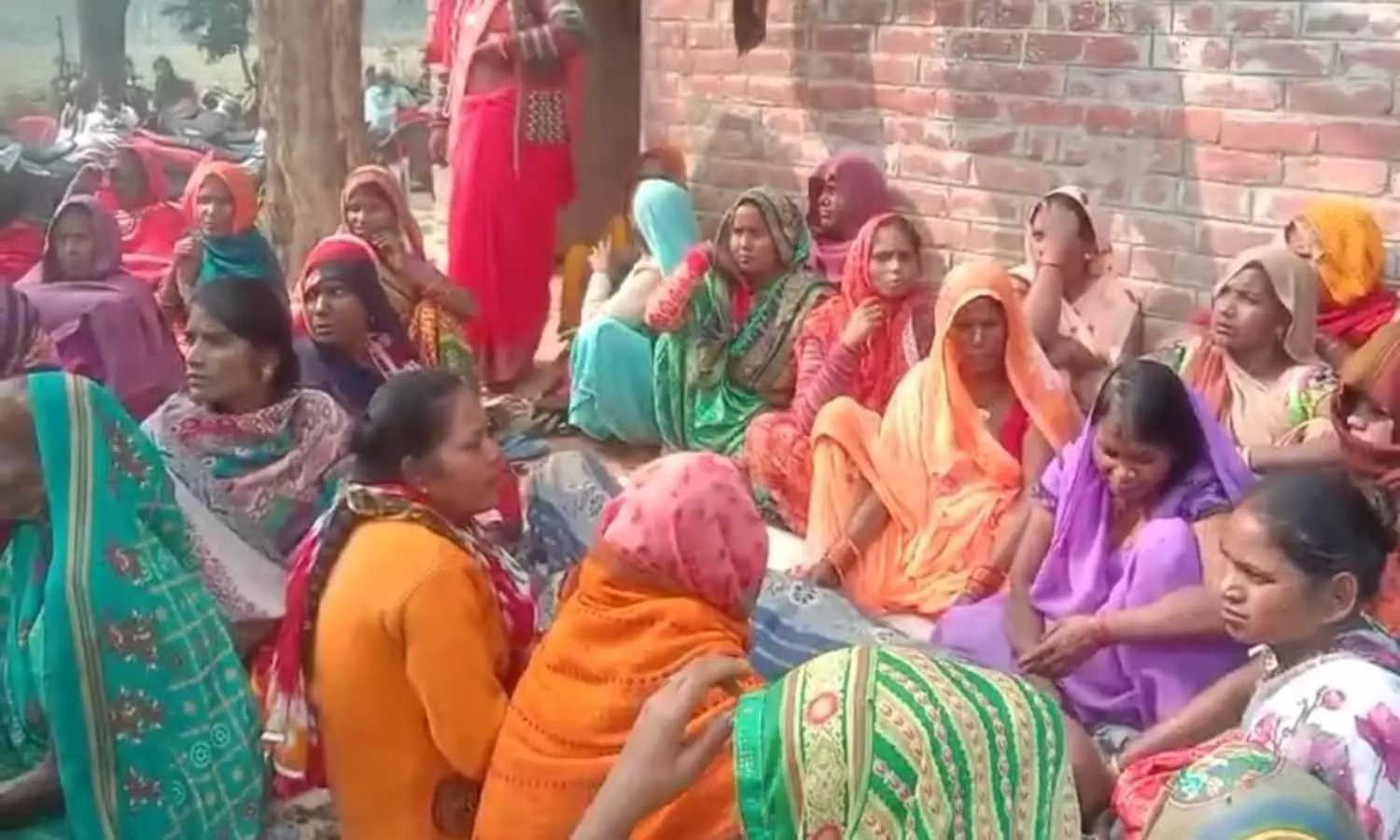 Unnao News: जहरीली शराब से दो की मौत! शराब ठेका किया गया सील