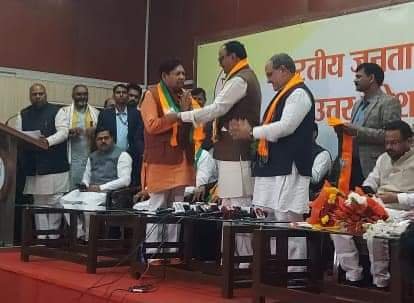 UP News: जौनपुर के चेयरमैन कुंवर वीरेंद्र प्रताप सिंह ने भाजपा में शामिल होने की घोषणा की