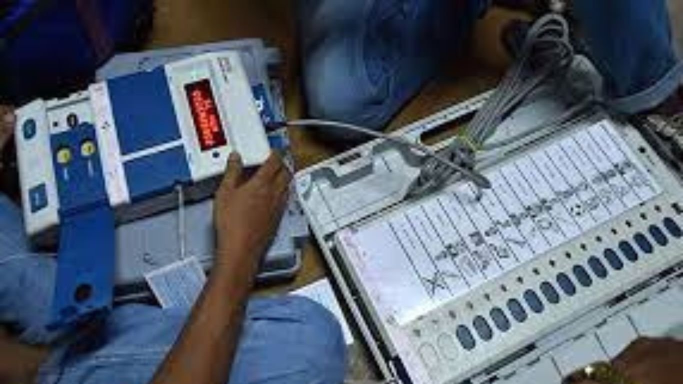 Election Result 2023: MP-छत्तीसगढ़, तेलंगाना में कांग्रेस आगे, राजस्थान में बीजेपी को मिली बढ़त, 8 बजे आए पहले रुझान में जानिए कैसा रहा हाल