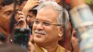 Chhattisgarh News : छत्तीसगढ़ में हार के बाद कांग्रेस में घमासान,भूपेश ने EVM पर उठाया सवाल तो सिंहदेव बोले- ये ठीक नहीं..... 4 image 179