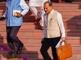 Parliament Winter Session 2023: 'मोदी जी पर असुर शक्ति सवार है', संसद से निलंबन पर बोले विपक्षी नेता अधीर रंजन चौधरी 2 image 364