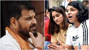 WFI: कुश्ती संघ के निलंबन पर विनेश ने कहा- हमारी लड़ाई सरकार के खिलाफ नहीं थी, खिलाड़ियों के हित में यह फैसला 1 image 539