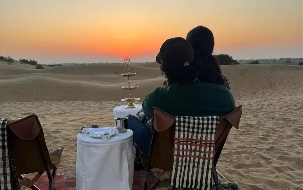 Katrina Kaif: कैटरीना कैफ ने विक्की संग शेयर की रोमांटिक तस्वीरें, विक्की की गोद में बैठ दिए खूब रोमांटिक पोज 3 1649180 img20240103162404