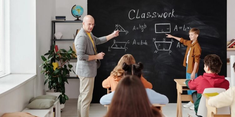 Coaching Guidelines: लगातार हो रही सुसाइड की घटनाओं के बाद अब सरकार ने उठाया ये बड़ा कदम