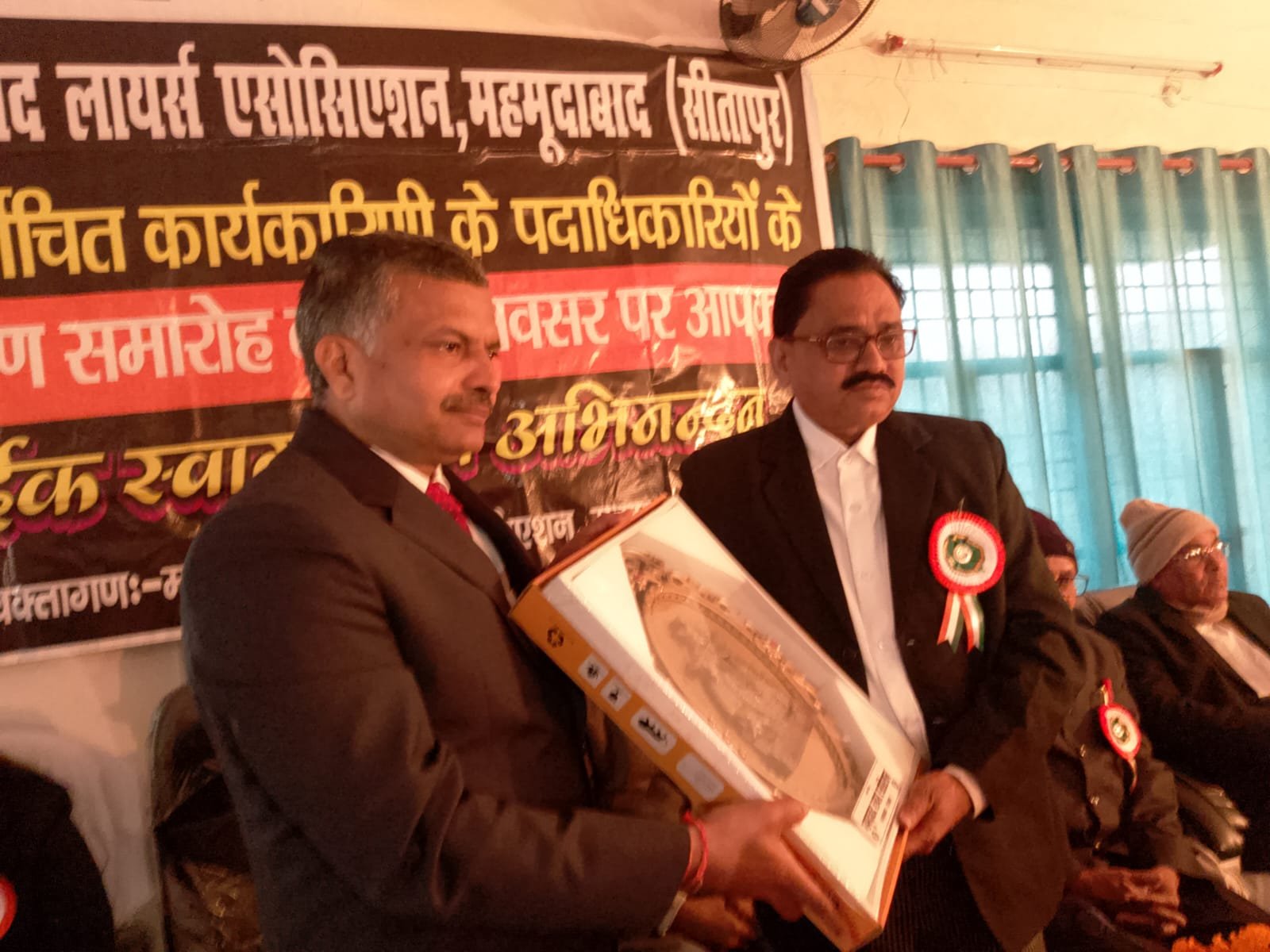 Sitapur: नवनिर्वाचित अधिवक्ता बार एसोसिएशन के अध्यक्ष सहित पदाधिकारियों ने ली शपथ