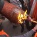 Ayodhya Ram Mandir : गुजरात से लाई गई 108 फीट की सबसे बड़ी धूपबत्ती,अयोध्या में डेढ़ महीने तक बिखेरी खुशबू 3 Ayodhya Ram Mandir : गुजरात से लाई गई 108 फीट की सबसे बड़ी धूपबत्ती,अयोध्या में डेढ़ महीने तक बिखेरी खुशबू