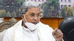Karnataka News : कर्नाटक में 'हनुमान ध्वज' फहराने पर सियासी बवाल, BJP के आरोपों पर भड़के CM 1 image 701
