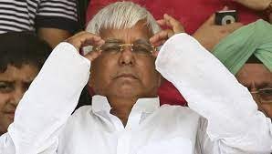 Bihar News : लालू के बाद अब तेजस्वी यादव पहुंचे ईडी के दफ्तर, समर्थकों ने कार को घेरा, समर्थन में नारेबाजी की 2 image 722