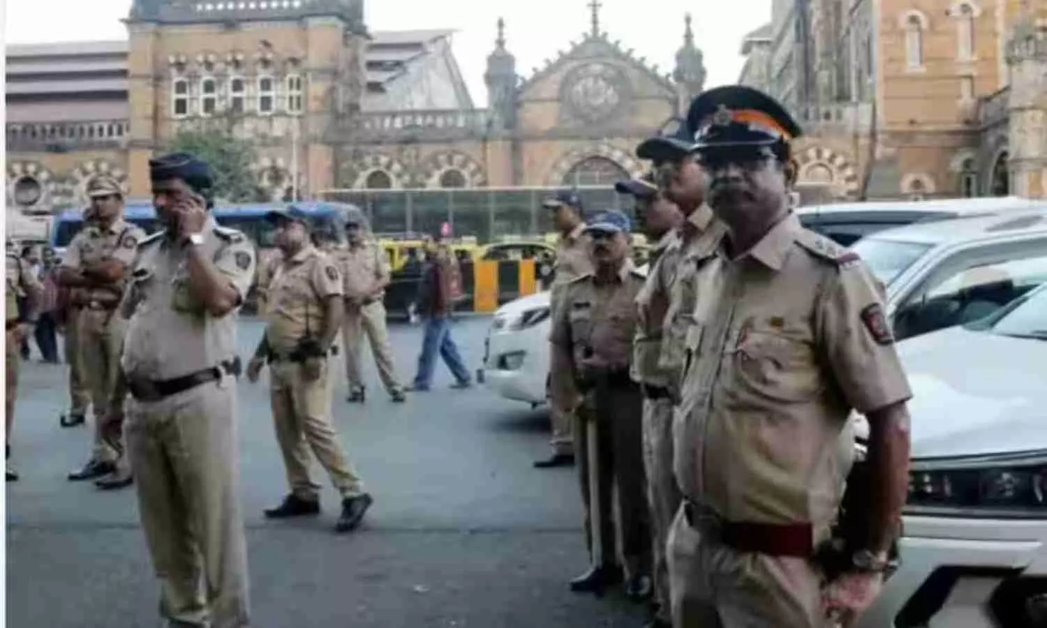 Bomb Blast Threat: फिर मिली दहलाने की धमकी! ट्रैफिक पुलिस के व्हाट्सएप नंबर पर आया था मैसेज