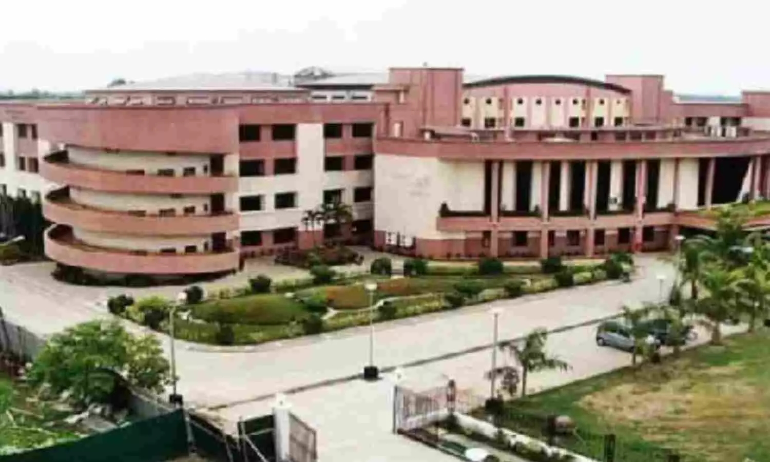 DPS Bomb Threat: DPF आरके पुरम को बम से उड़ाने की धमकी! जांच में जुटी पुलिस