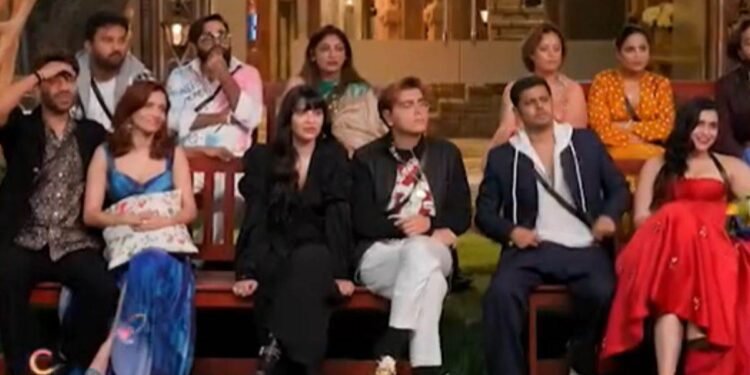 Bigg Boss 17: बिग बॉस 17 के कंटेस्टेंट का हुआ रीयूनियन 1 Bigg Boss 17: बिग बॉस 17 के कंटेस्टेंट का हुआ रीयूनियन