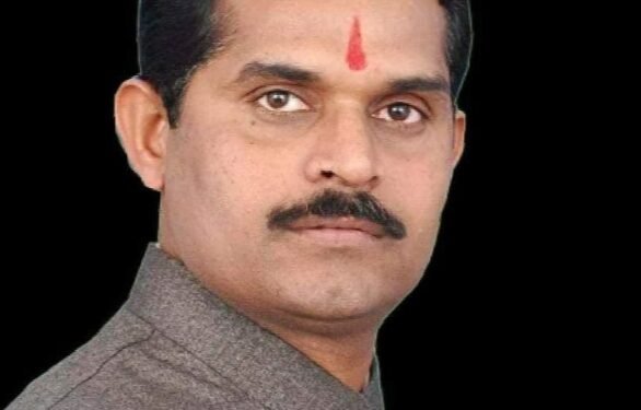 Sitapur: सीतापुर में पत्रकारों के साथ कारसेवकों, पुजारियों, कथावाचकों और कांवरियों को भी देंगे बीमा कवर