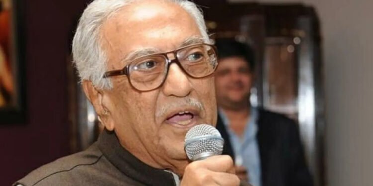 Ameen Sayani Death: फेमस रेडियो अनाउंसर अमीन सयानी का हार्ट अटैक से निधन, कल होगा अंतिम संस्कार 1 Ameen Sayani Death: फेमस रेडियो अनाउंसर अमीन सयानी का हार्ट अटैक से निधन, कल होगा अंतिम संस्कार
