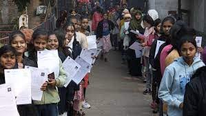 UP Board Exam 2024: यूपी बोर्ड परीक्षा आज से शुरू, गड़बड़ी और मिलीभगत पर दर्ज होगी FIR और जाएंगे जेल