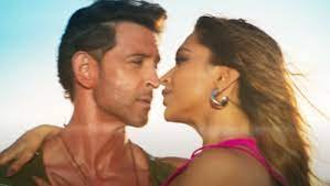Fighter Movie Gets Legal Notice: 'फाइटर' में लिपलॉक पर ऋतिक, दीपिका सहित मेकर्स को लीगल नोटिस, सीन को तुरंत हटाने की मांग 1 image 95
