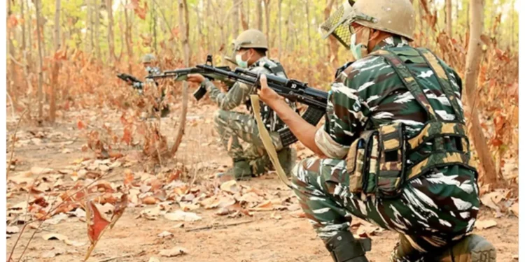 Naxalites Encounter: एनकाउंटर में चार नक्सली कमांडर ढेर,सुरक्षा बलों को मिली गढ़चिरौली में बड़ी सफलता