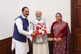 UP Lok Sabha Election 2024 : लोकसभा चुनाव से पहले मायावती को लगा बड़ा झटका, बसपा सांसद संगीता आजाद बीजेपी में शामिल..