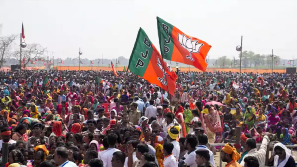 Lok Sabha chunav 2024:आज पिलखुआ में सीएम योगी की जनसभा होगी, जहां वे नाराज क्षत्रिय समाज को मनाने का प्रयास करेंगे। 2 image 34