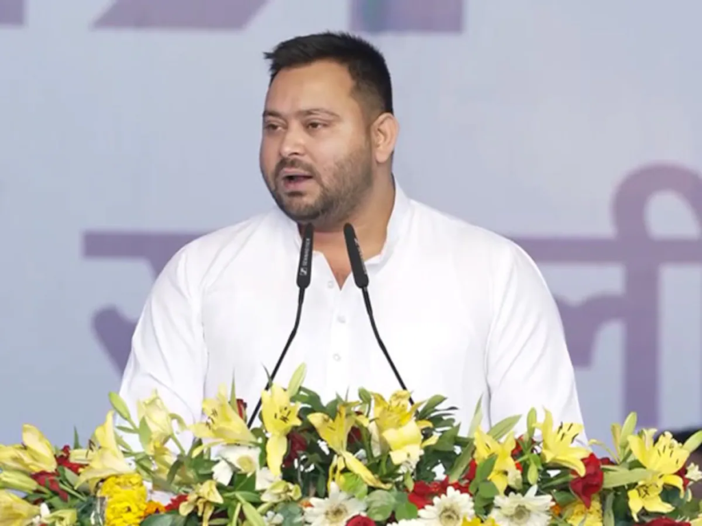 Lok sabha chunav 2024 : तुम तो धोखेबाज हो… गाने की पैरोडी बनाकर तेजस्वी यादव कर रहे PM मोदी पर हमला, 2 image 3