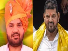 UP News : कैसरगंज से बृजभूषण सिंह के बेटे करण सिंह ने किया नामांकन, लंबे समय से था टिकट का इंतजार 3 image 53