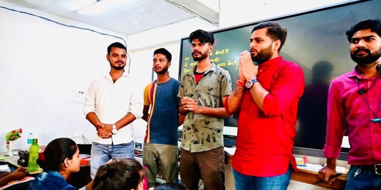 Jharkhand: भगवान भरोसे नहीं छोड़ सकते, हम युवाओं को अपने शहर बदलने की ज़िम्मेवारी लेनी होगी - आशीष भारद्वाज। 1 WhatsApp Image 2024 06 26 at 12.21.29 PM