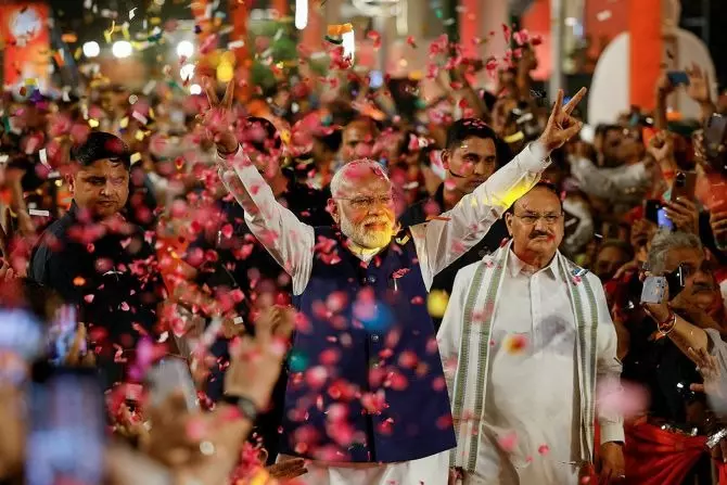 PM Modi Hat-Trick Victory: रघुनाथ सिंह और शंकर प्रसाद जायसवाल ने दिखाया था दम ,PM मोदी से पहले दो नेता लगा चुके हैं वाराणसी में जीत की हैट्रिक 8 image 157