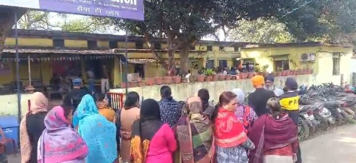 BMW Car Accident:सांसद की बेटी ने फुटपाथ पर सो रहे व्यक्ति पर चढ़ाई BMW कार, हुई मौत, गिरफ्तारी के बाद तुरंत जमानत 4 image 159