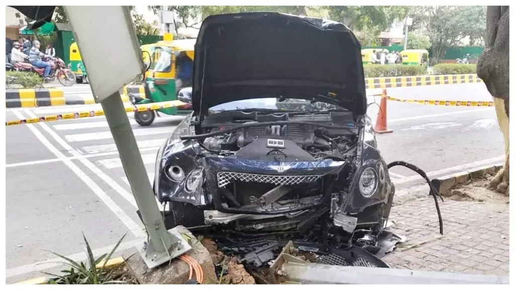 BMW Car Accident:सांसद की बेटी ने फुटपाथ पर सो रहे व्यक्ति पर चढ़ाई BMW कार, हुई मौत, गिरफ्तारी के बाद तुरंत जमानत 3 image 163