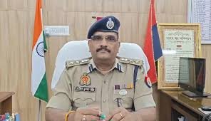 Etah News: पुलिस हिरासत में युवक की मौत, मचा हड़कंप थाना प्रभारी सहित एक पुलिसकर्मी निलंबित 1 image 83