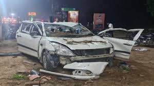 Muzaffarnagar News : कावड़ियों का तांडव ,कार सवार ने एक कावड़िए को मारी टक्कर ,जल हुआ खंडित… जमकर पिटाई 3 image 293