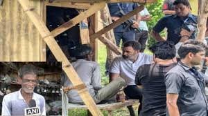 Sultanpur News : सुल्तानपुर पहुंचे राहुल गांधी ने काफिला रोककर मोची का जाना हाल, साथ सिली चप्पल ,सेल्फी भी लिया 2 image 360