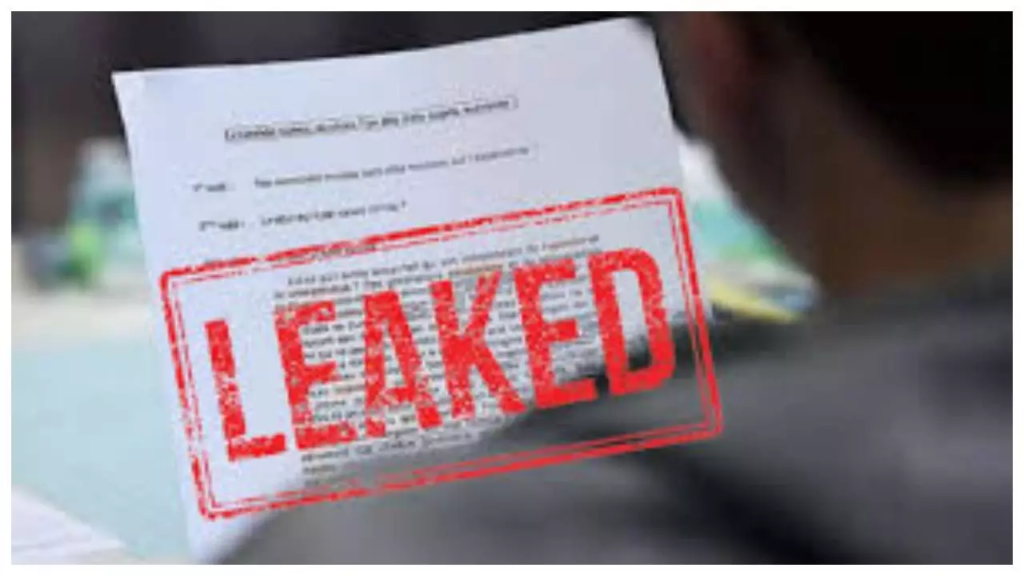 CSIR NET Paper Leak : यूपी में एक और पेपर लीक, बाहर से हल कराया जा रहा था पेपर 2 image 63