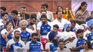 15 August Seating Arrangement : राहुल गांधी के 5वीं लाइन में बैठाने पर कांग्रेस ने उठाया सवाल… जानिए कैसे तय होता है 15 अगस्त का कार्यक्रम 2 image 155