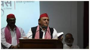 Lucknow News : जब किसी नेता ने कहा था '…इनको मारो जूते चार', तब कहां थे साधु-संत, प्रेस वार्ता में बोले अखिलेश 3 image 134