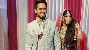 Bigg Boss OTT 3: के इस यूट्यूबर के घर बजी शहनाई, मास्क वाली दुल्हन संग संगीत में ली ग्रैंड एंट्री 3 image 221