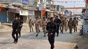 Bahraich violence: बूट- खाकी से इलाके में दहशत, पुलिस पर देर रात घर में घुसने और किसी को भी उठाने का आरोप 1 image 277