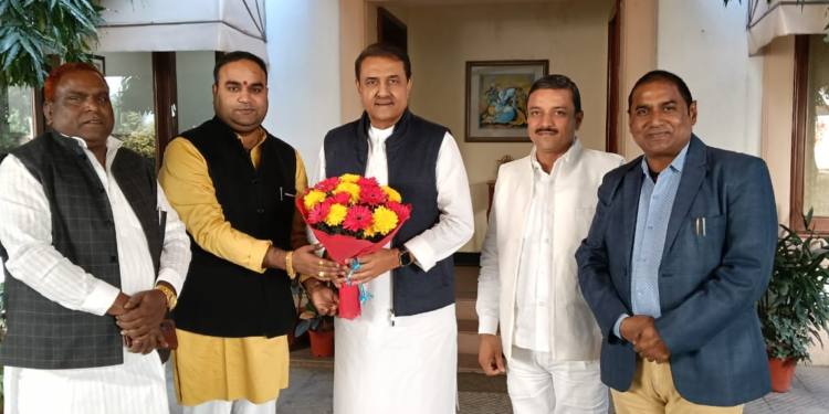 Lucknow News : आनंद गुप्ता एनसीपी के प्रदेश महासचिव व संतोष श्रीवास्तव बनाए गए कायस्थ महासभा के प्रदेश अध्यक्ष