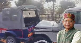 Lucknow News : लुलु मॉल के पास हिमाचल प्रदेश के राज्यपाल के काफिले की गाड़ियां टकराईं, कई लोग घायल 4 image 81