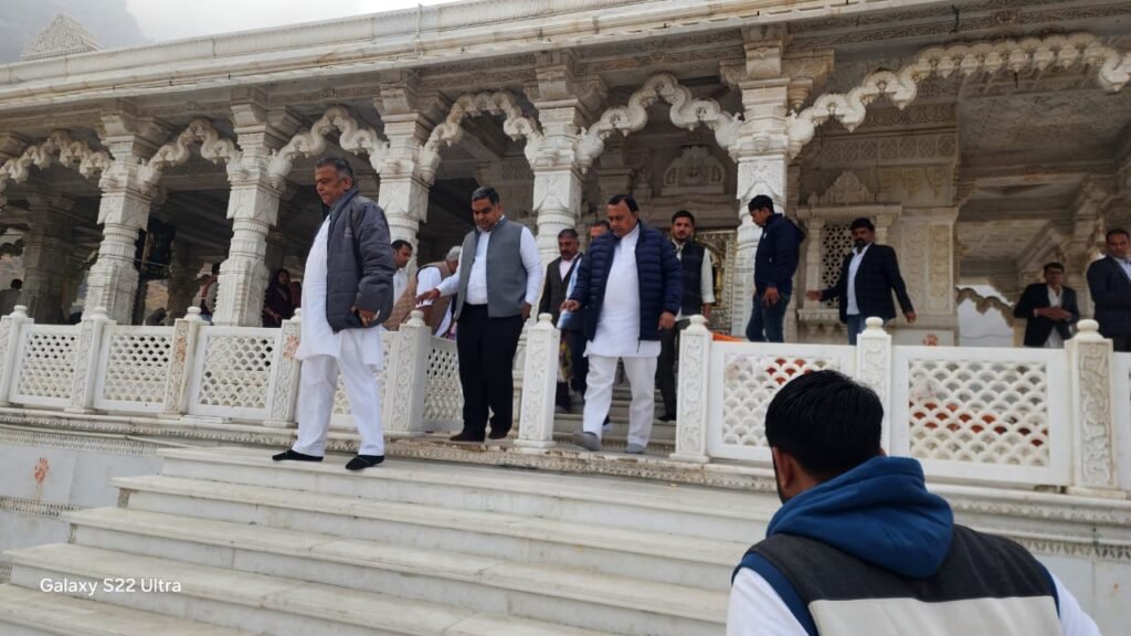 Rajasthan News: बांठिया ने सहकारिता एवं नागरिक उड्डयन राज्य मंत्री गौतम दक का किया स्वगात 2 WhatsApp Image 2025 01 13 at 5.55.46 PM