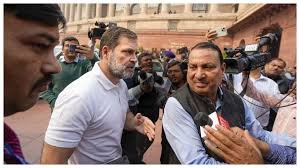 Rahul Gandhi: 'देश में सवाल पूछो तो चुप्पी, विदेश में पूछो तो निजी मामला!' राहुल का पीएम मोदी पर बड़ा हमला 2 image 137