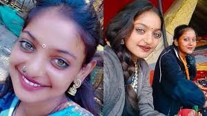 Monalisa: ‘परिवार ने मोनालिसा को गलत हाथों में साैंपा, वो सिर्फ...’, सनोज मिश्रा पर इस प्रोड्यूसर ने लगाए आरोप 4 image 177