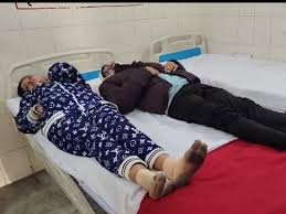 Bareilly News: राजधानी एक्सप्रेस में यात्रियों के बीच मारपीट, तीन से अधिक घायल, जाने 2 image 213