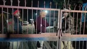 Amritsar News: बीएसएफ हेडक्वार्टर के बाहर धमाका: अमृतसर में देर रात ब्लास्ट, आतंकी पासियां ने ली जिम्मेदारी; सेना का इनकार 2 image 252