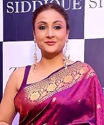 Urvashi Dholakia: 18 की उम्र में हुआ तलाक तो टूट गई थी ये एक्ट्रेस, एक महीने तक खुद को कर लिया था कमरे में बंद 4 image 64