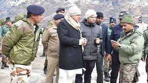Uttarakhand: जोशीमठ में भी स्थापित होगा आपदा कंट्रोल रूम, हिमस्खलन क्षेत्र का सीएम ने किया हवाई सर्वेक्षण 2 image 10