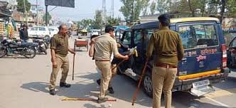 Saharanpur News: रमजान और इस्लाम धर्म पर आपत्तिजनक पोस्ट करने पर हंगामा, पुलिस ने किया लाठीचार्ज 2 image 102
